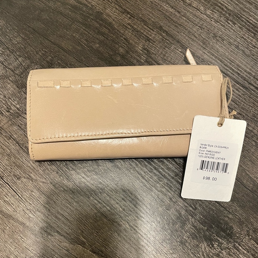HOBO leather wallet with magnetic closure NWT